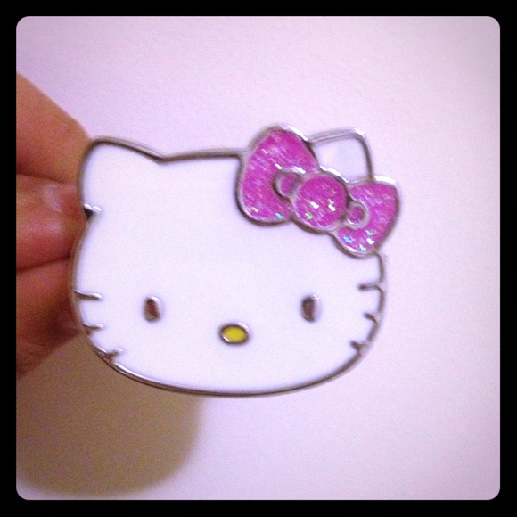 Hello kitty ring 💟 - Picture 1 of 2