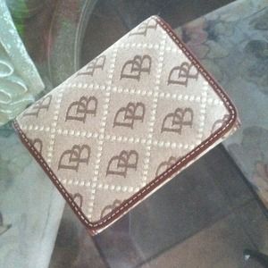 AUTHENTIC Dooney & Bourke Wallet