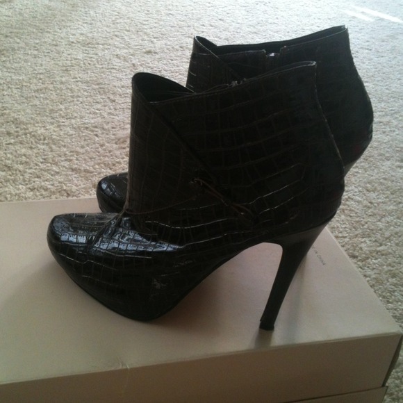 Chic ankle boots - Picture 3 of 4