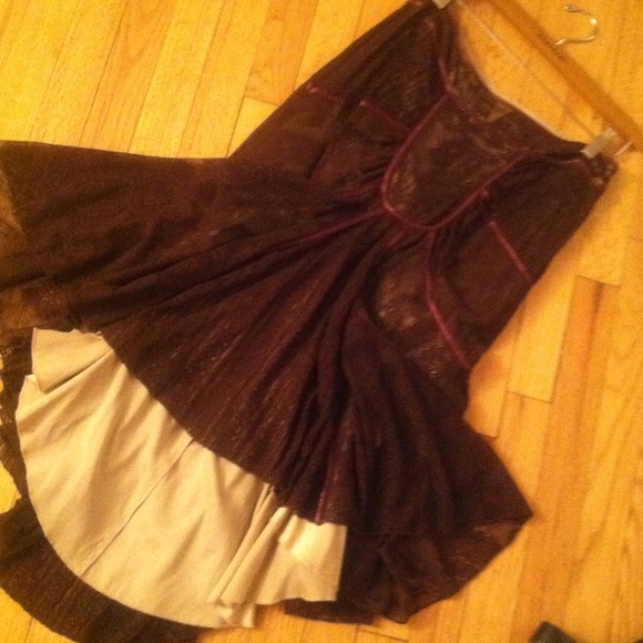 bebe lace skirt