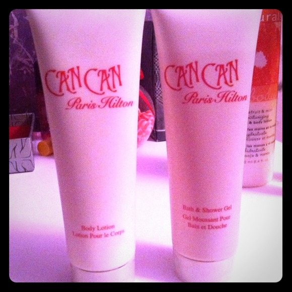 Paris Hilton lotion/bub. bath