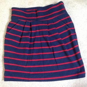 Forever 21 nautical skirt : blue and red