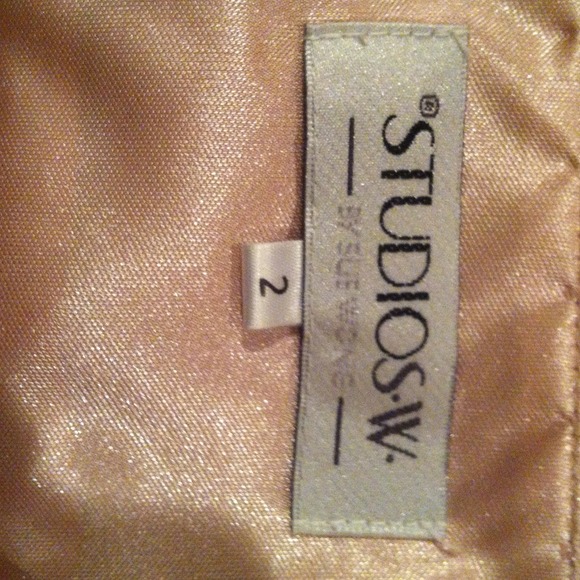 Formal Dress - Picture 4 of 4