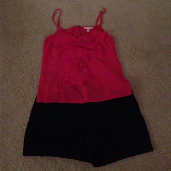 Urban Outfitters Pink Ruffle Front Top - Picture 3 of 4