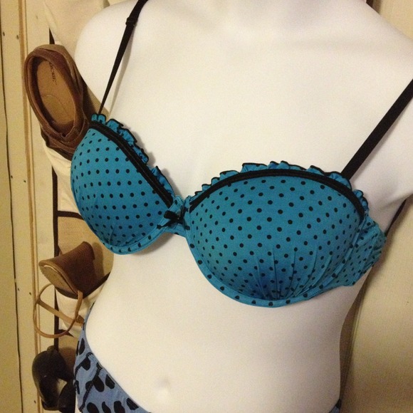 Traded - Picture 3 of 4