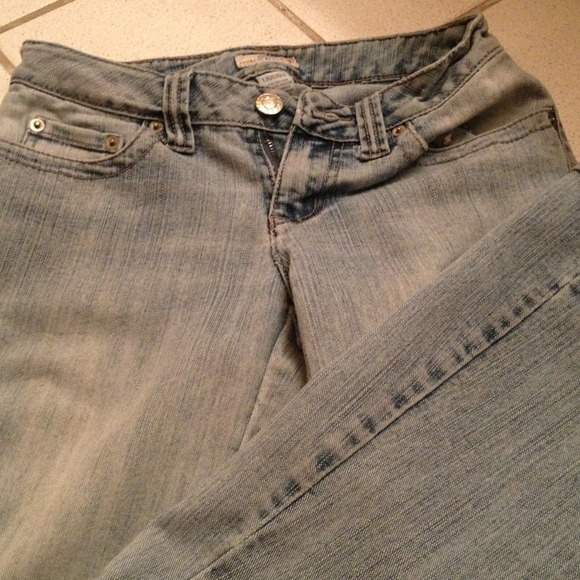 Jeans - Picture 2 of 3
