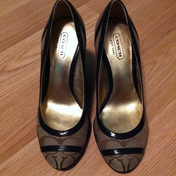 🌟Sold to@rsp 🌟coach shoes.