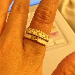 Coach Ring