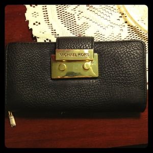 Michael Kors wallet