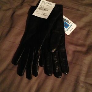Black cashmere lined gloves. Never worn with tags