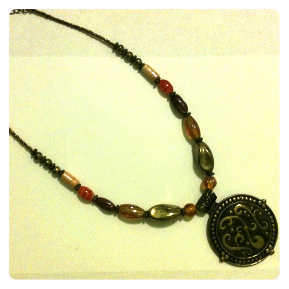 Medallion necklace