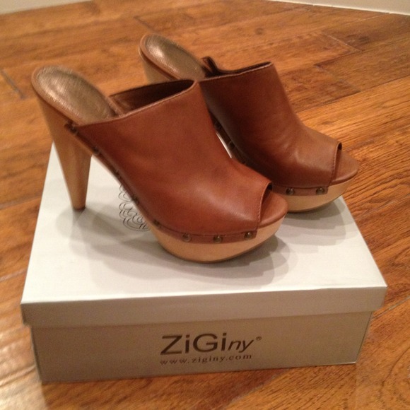 Ziginy Super Cute Heels - Picture 1 of 3