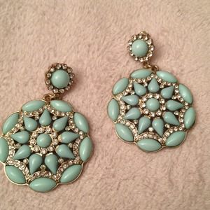 MINT EARRINGS!