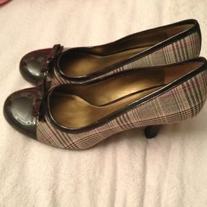 Brown and pink heels!