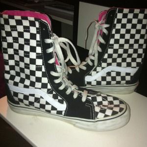 VANS checkered high high tops size 8