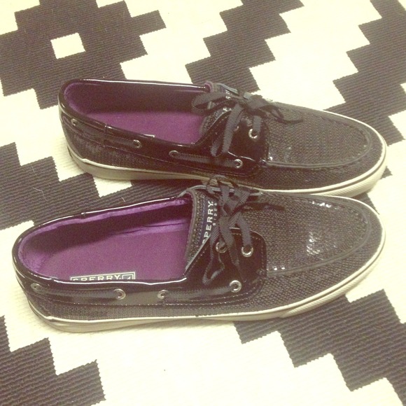 Black sparky sperry! Never been worn