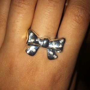 Bow ring size 7
