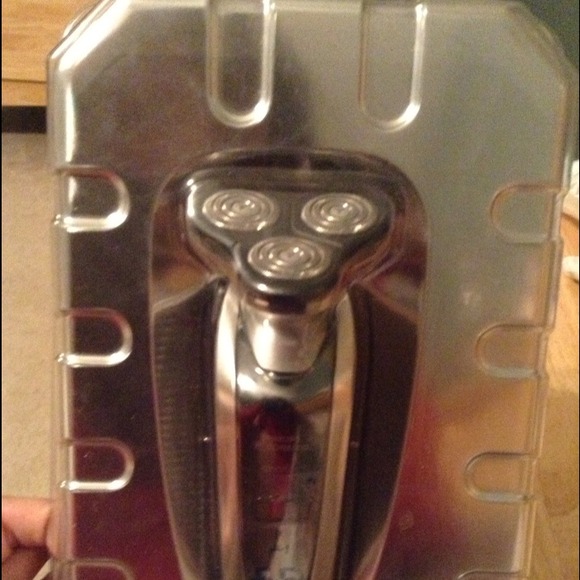⭐SOLD⭐Norelco Men's Electric Shaver