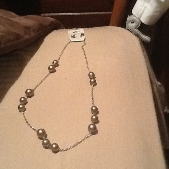 Cute brown ballad necklace