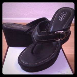 👛<NO LONGER AVAILABLE>👛NWT Black Coach Wedges