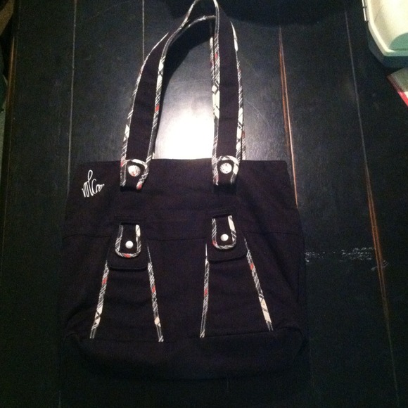 Black purse w/plaid detailing
