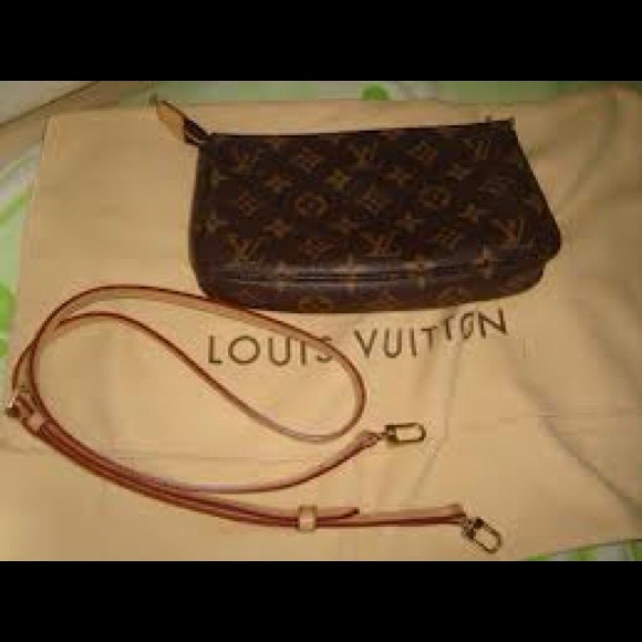 Louis Vuitton Pouchette and long strap