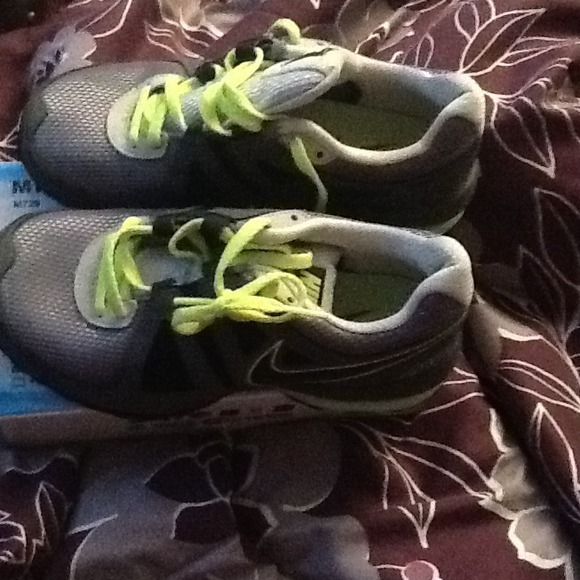 Nikes reserved for @babe748