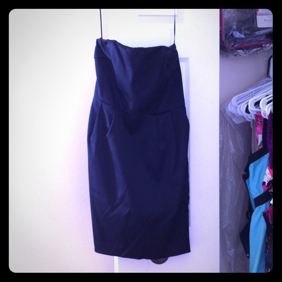 Express size 8 black strapless dress