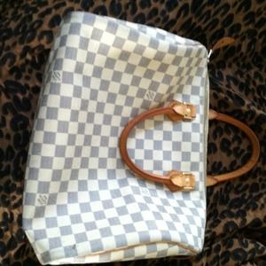 Louis Vuitton 35 damier bag