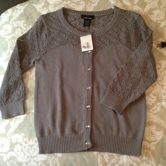 SOLD***Grey sweater ***sold