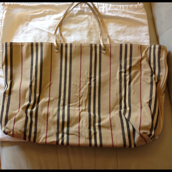 Burberry tote