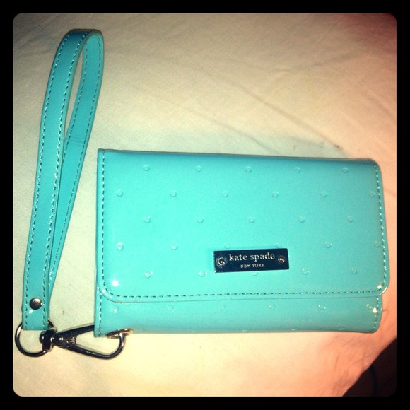 🚫Traded🚫 Kate Spade iPhone wristlet
