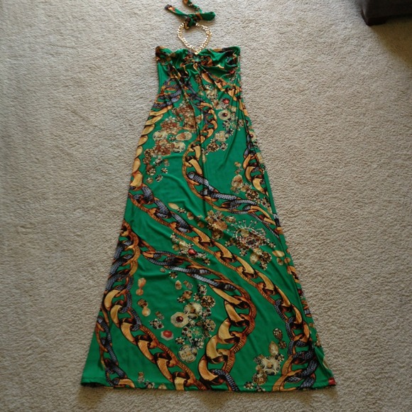 Symphony forest green w/ gold color chain pattern