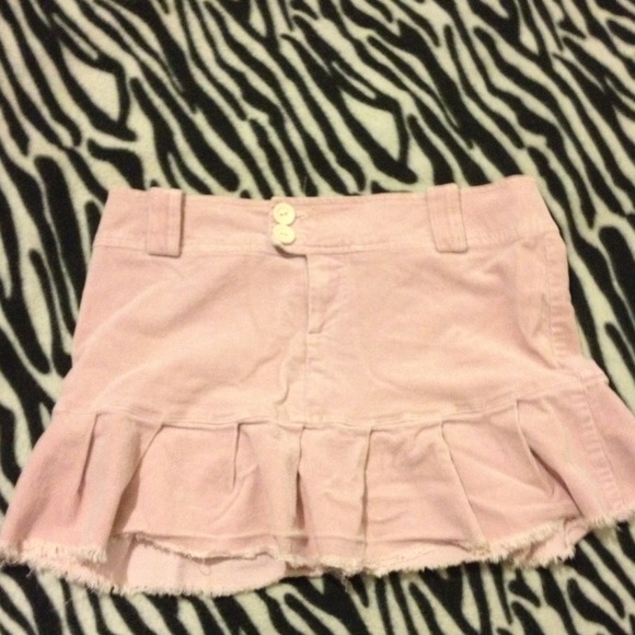 Pink mini skirt with ruffled bottom