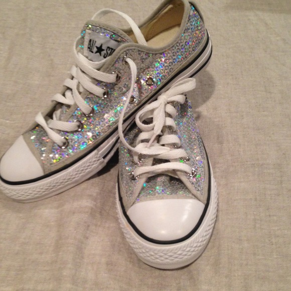 Brand new converse sequined sneakers