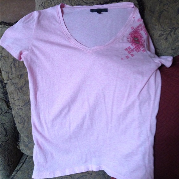 🎀Cute T-Shirt by Silver Brand!! 🎀