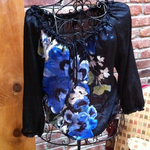 SOLD!!!!!  Black flowered blouse