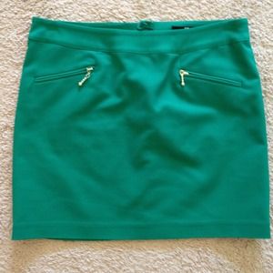 H&M forest green skirt