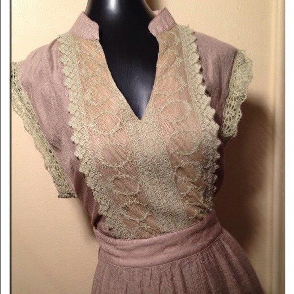 Nude Cotton & Lace Top - Picture 1 of 1