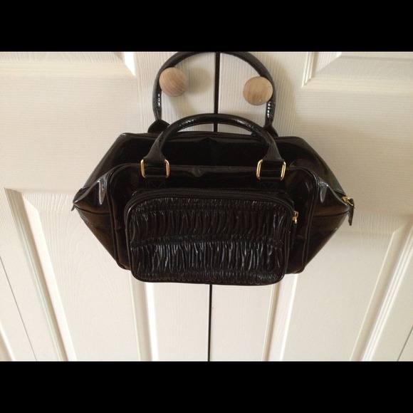 < SOLD>