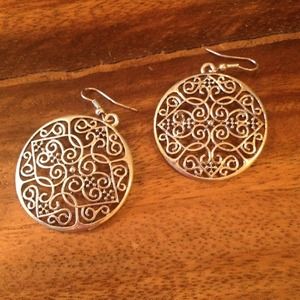 **TRADED**Never worn silver pendant earrings