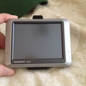 Reserved for @mflexer Garmin nüvi🌻Trade Mflexer