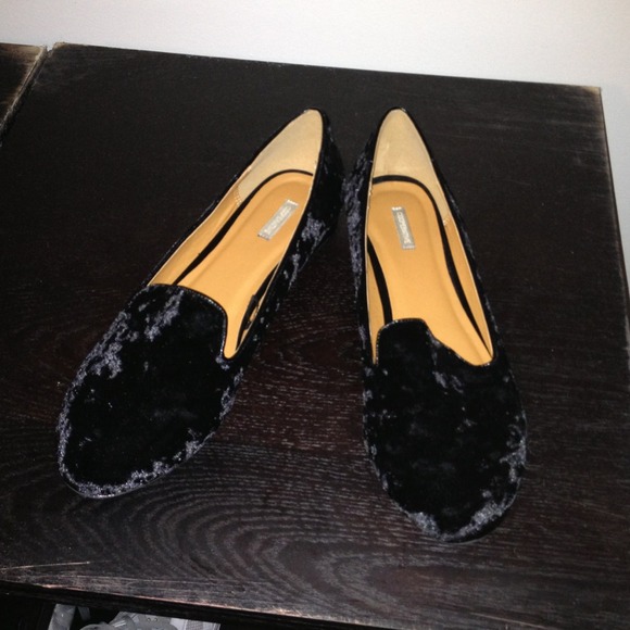 Recently REDUCED Velvet black flats BRAND NEW