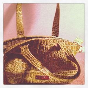 Jessica Simpson handbag