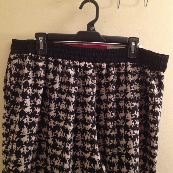 Pants - Picture 3 of 3