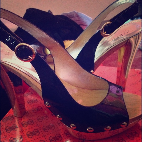 Guess heels