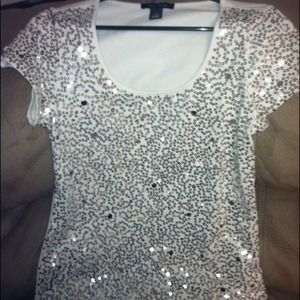 White house black market top- never worn!!