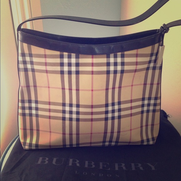 📌Reserved📌 Bundle Burberry and Coach bag!