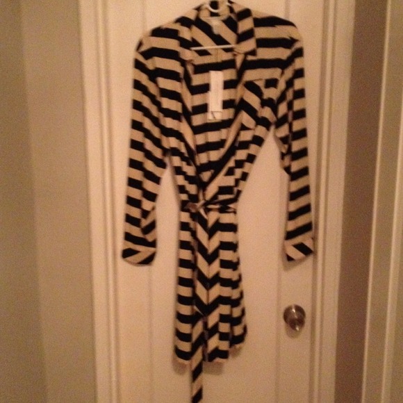 Reduced price!!!DFV Tiny wrap dress.