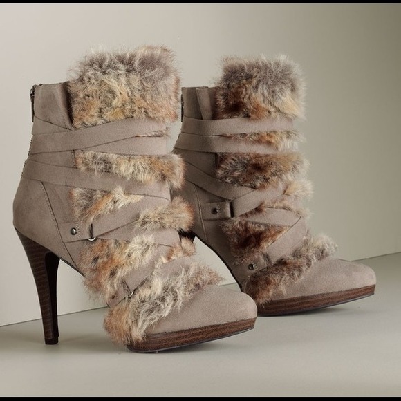 New Elle suede with faux fur ankle boots - Picture 1 of 3